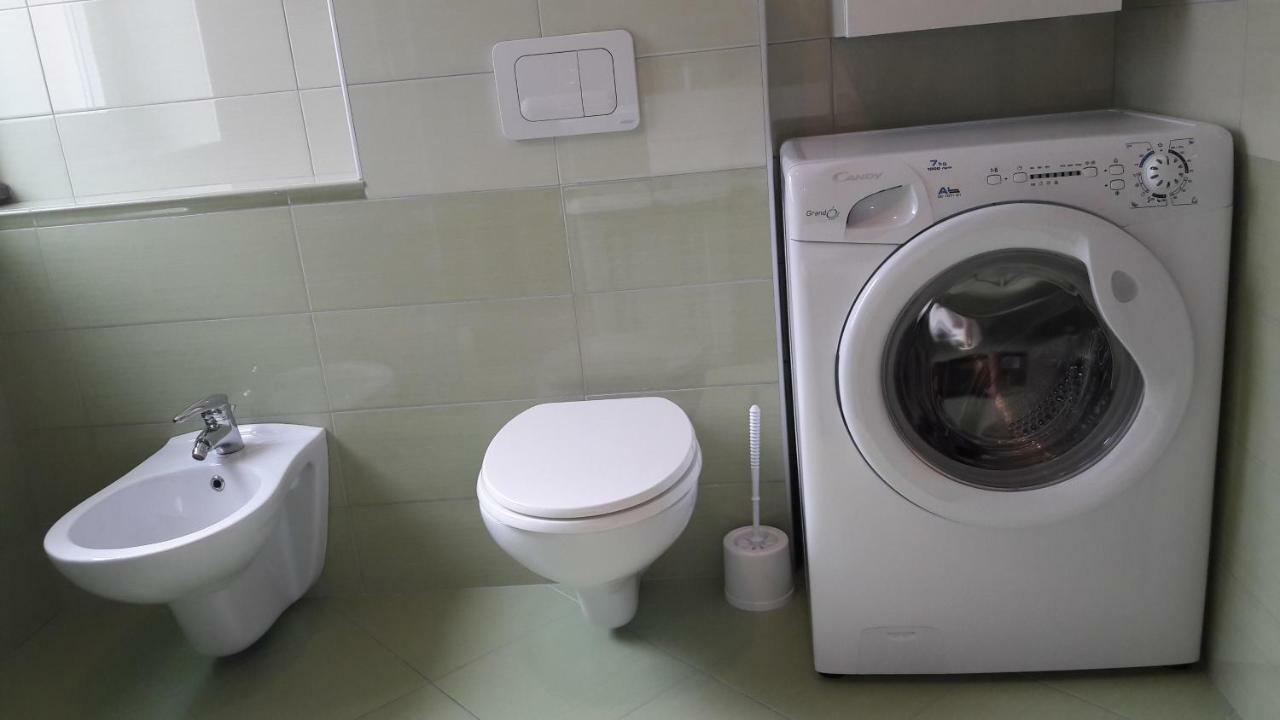 Dobravlje Pocitniska Hisaゲストハウス エクステリア 写真